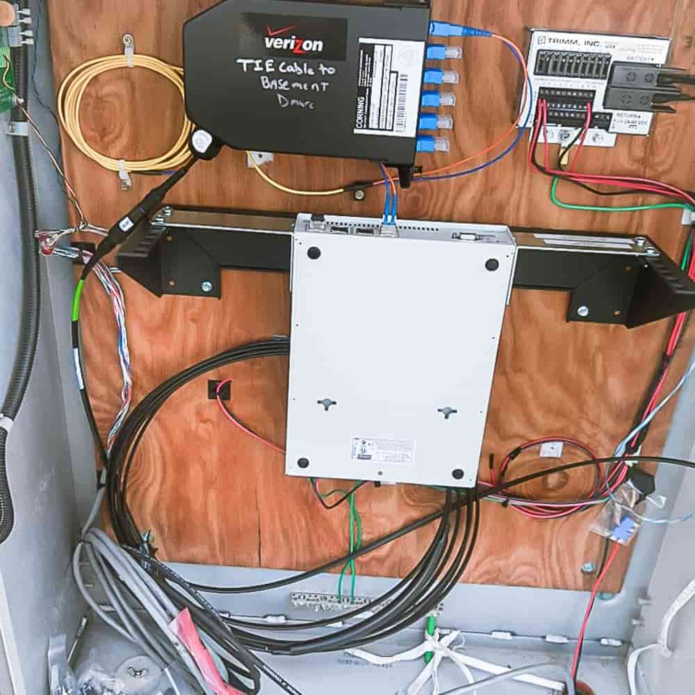 Installation Example for Vertical Wall Mount Rack Bracket 1U - 4U (desktop image) Installation Example for Vertical Wall Mount Rack Bracket 1U - 4U (desktop image)